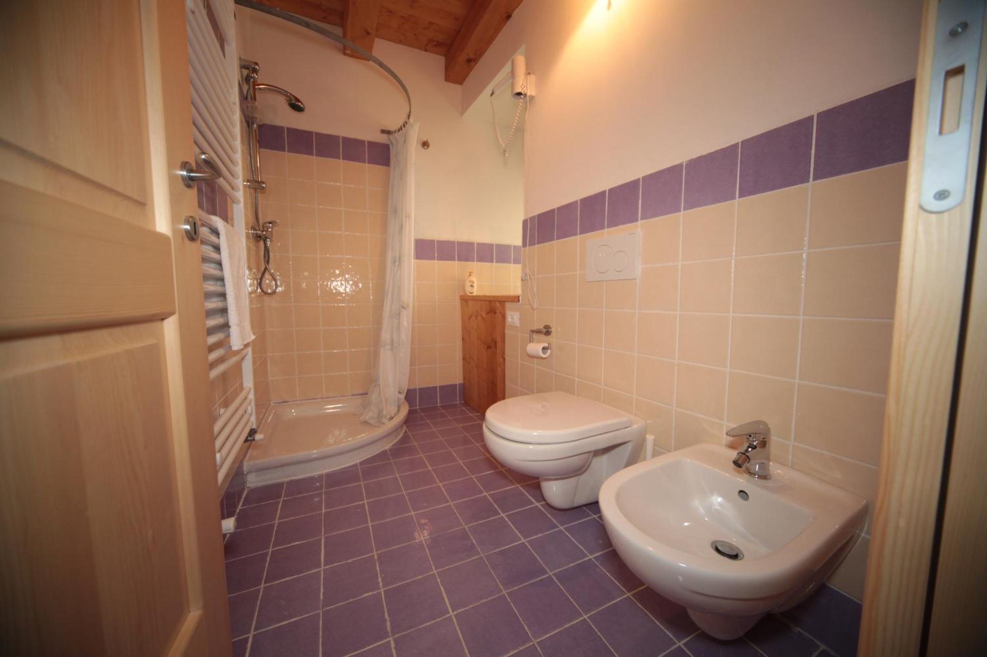 Albergo Diffuso Valcellina E Val Vajont In Erto 客房 照片