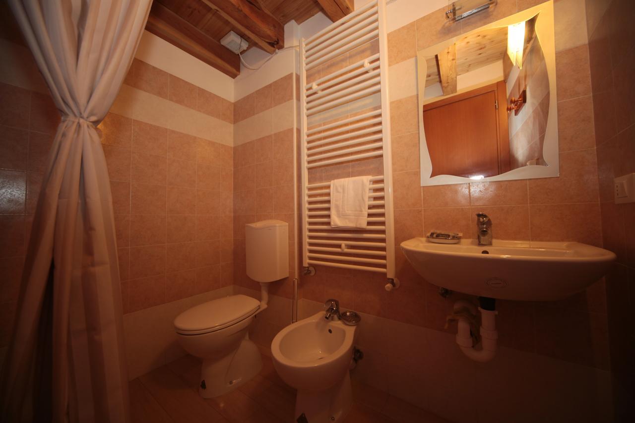 Albergo Diffuso Valcellina E Val Vajont In Erto 客房 照片